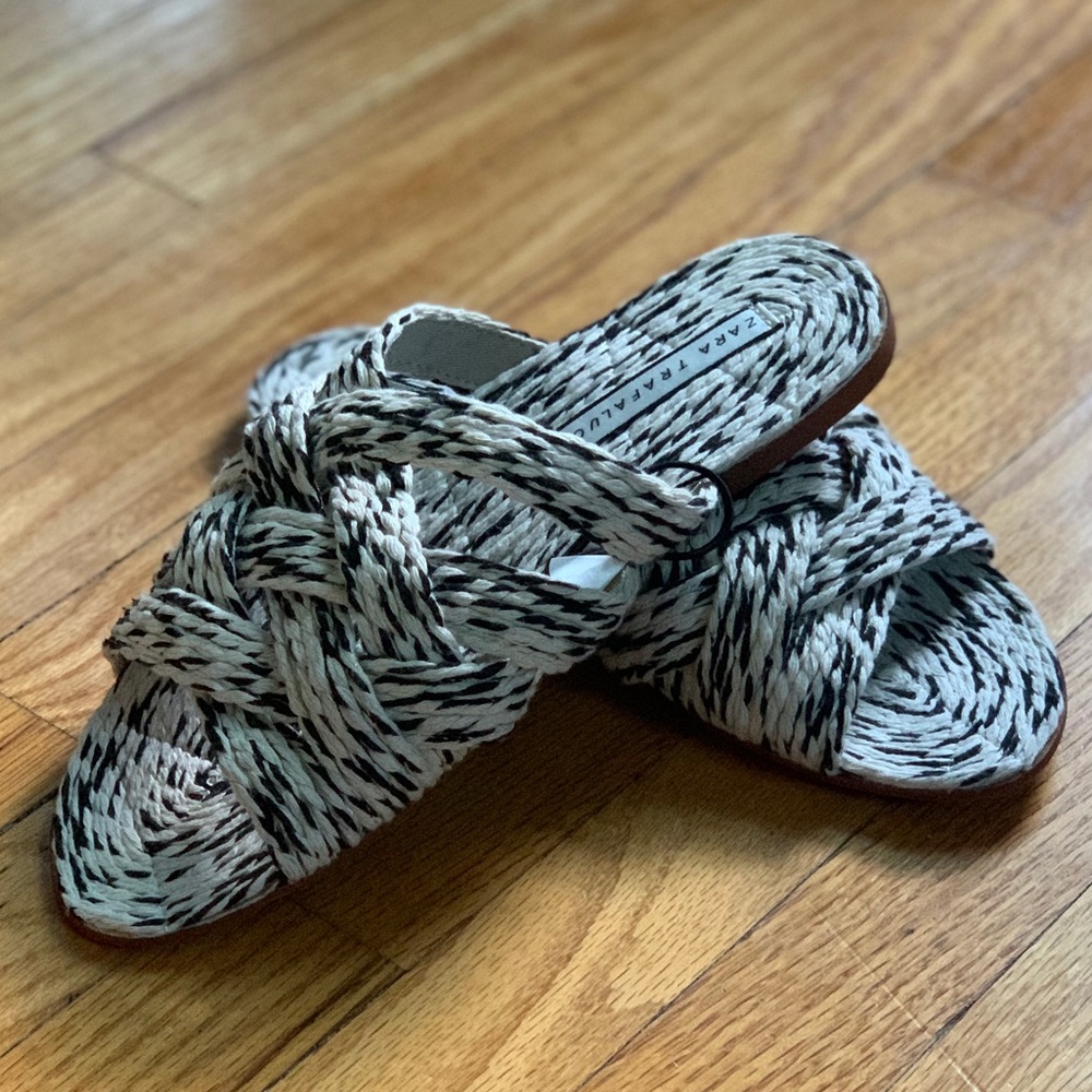 Zara woven navy & cream rope slides